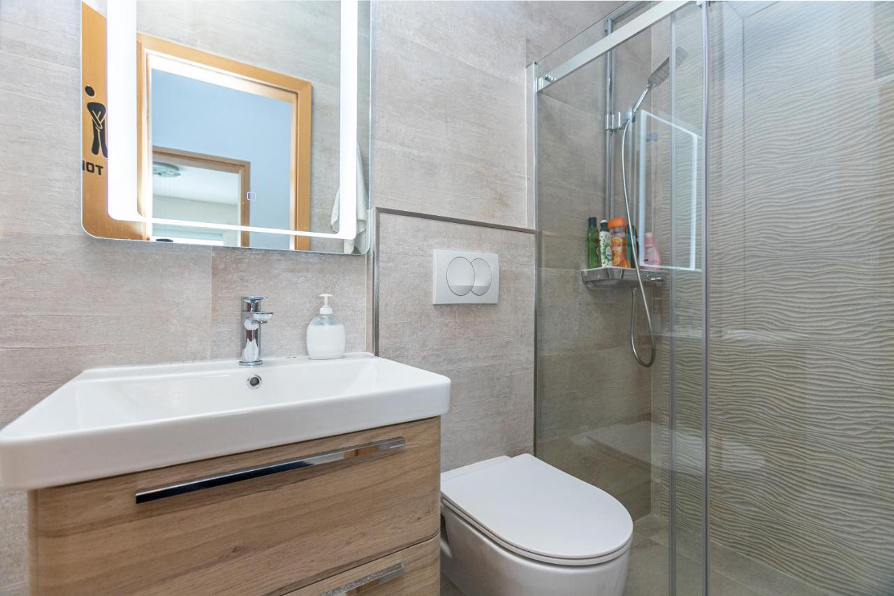 Apartment Relax Whit Big Terrace 170M2 Near The Beach Split Kültér fotó