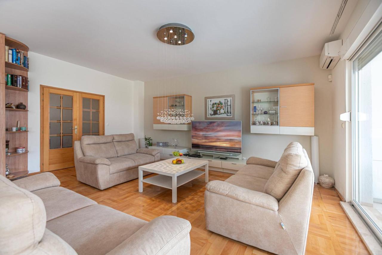 Apartment Relax Whit Big Terrace 170M2 Near The Beach Split Kültér fotó