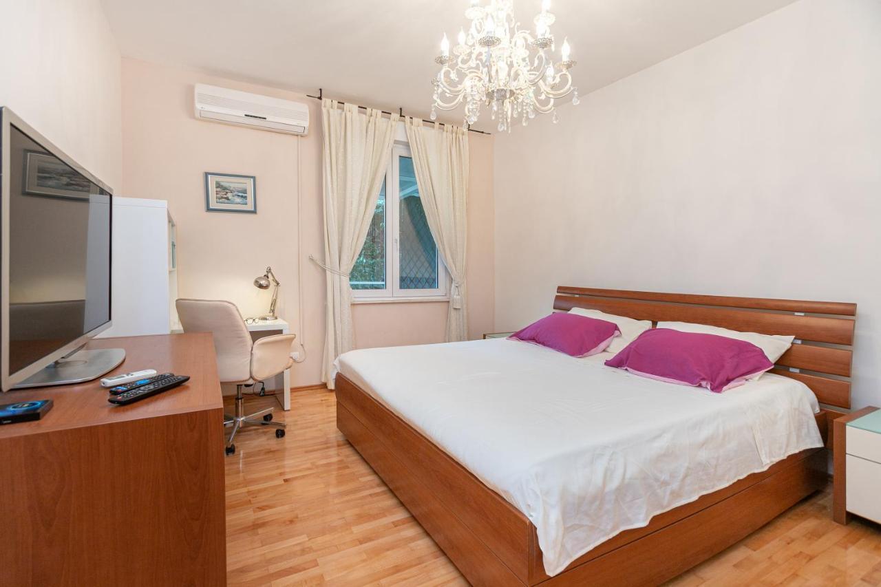 Apartment Relax Whit Big Terrace 170M2 Near The Beach Split Kültér fotó